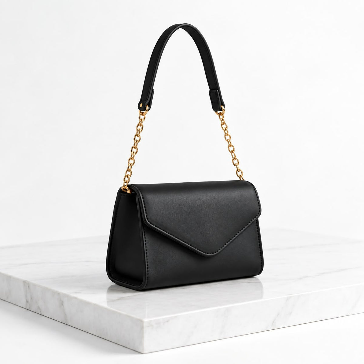 CHAIN HANDLE BAGS